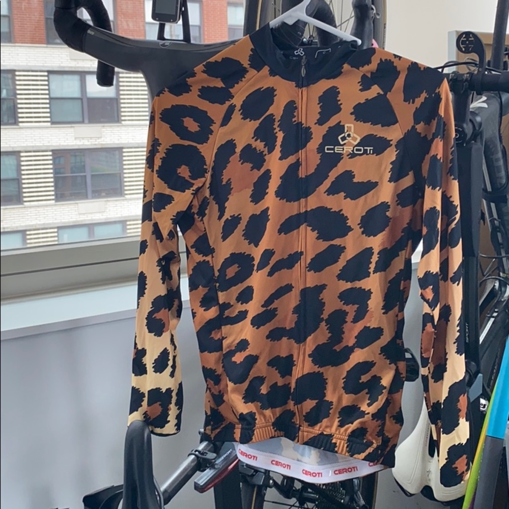 Women’s cycling jersey